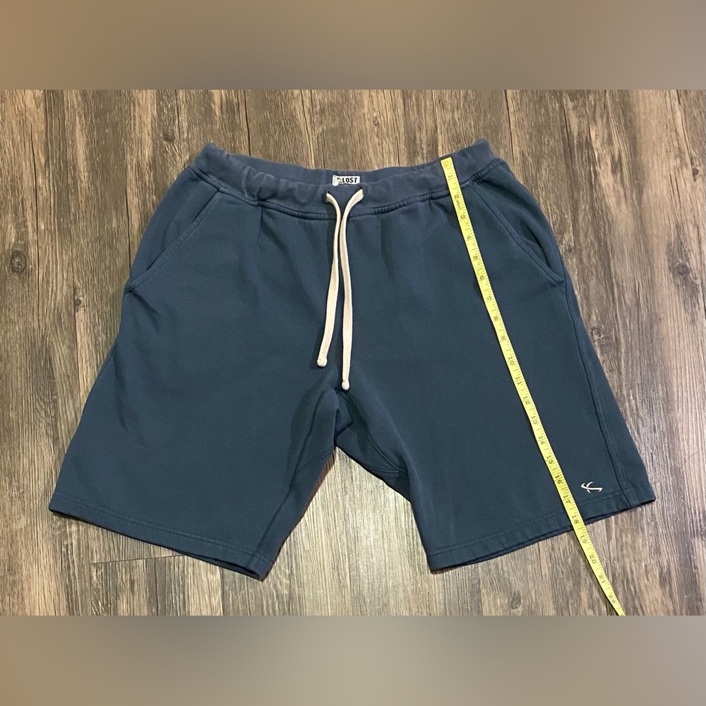 Lost Enterprise Vintage SHORTS SIZE SMALL